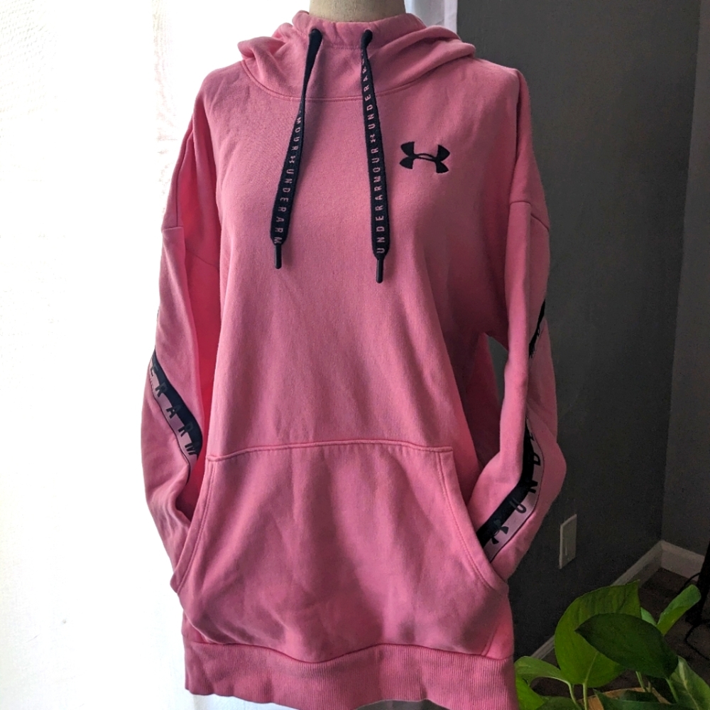 Under Armour Pink Sweat shirt